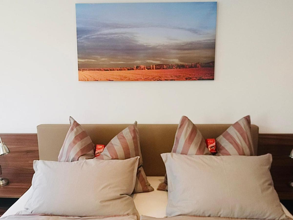 Lilie Appartement In Heviz Mit Tiefgarage, New And Modern ภายนอก รูปภาพ