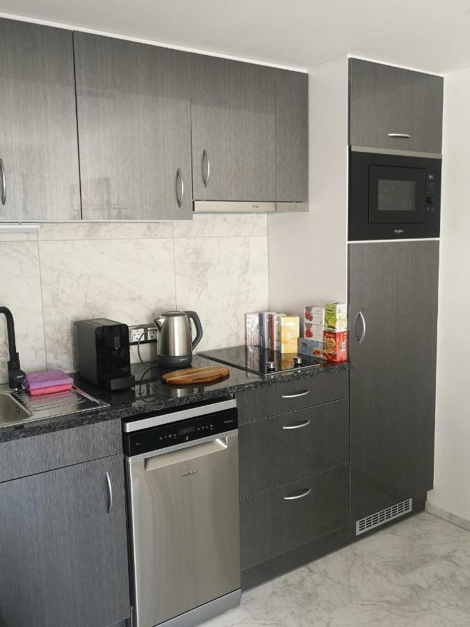 Lilie Appartement In Heviz Mit Tiefgarage, New And Modern ภายนอก รูปภาพ
