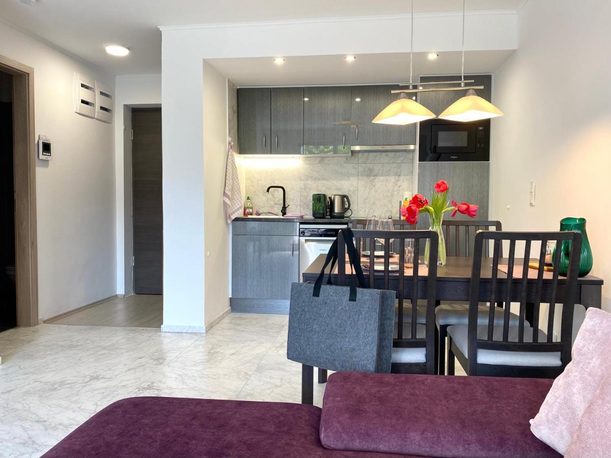 Lilie Appartement In Heviz Mit Tiefgarage, New And Modern ภายนอก รูปภาพ