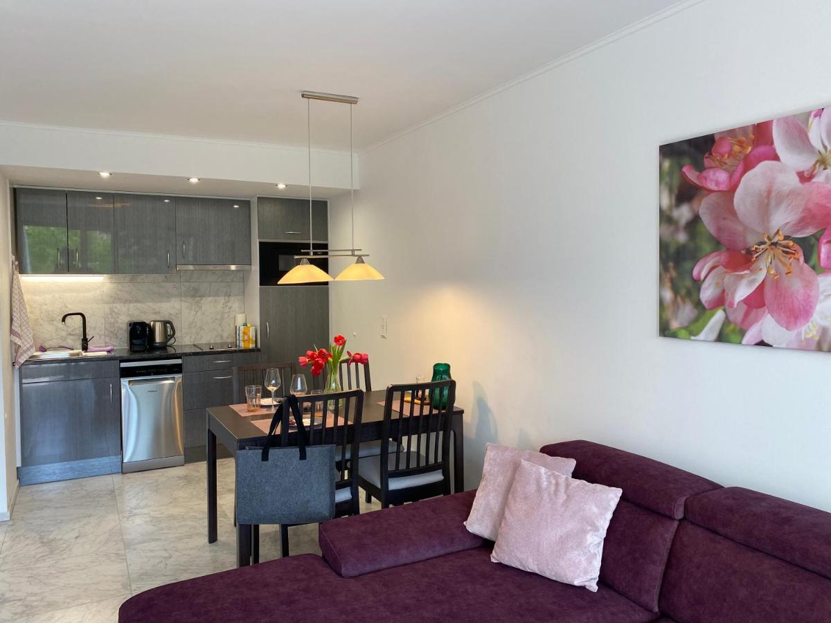 Lilie Appartement In Heviz Mit Tiefgarage, New And Modern ภายนอก รูปภาพ